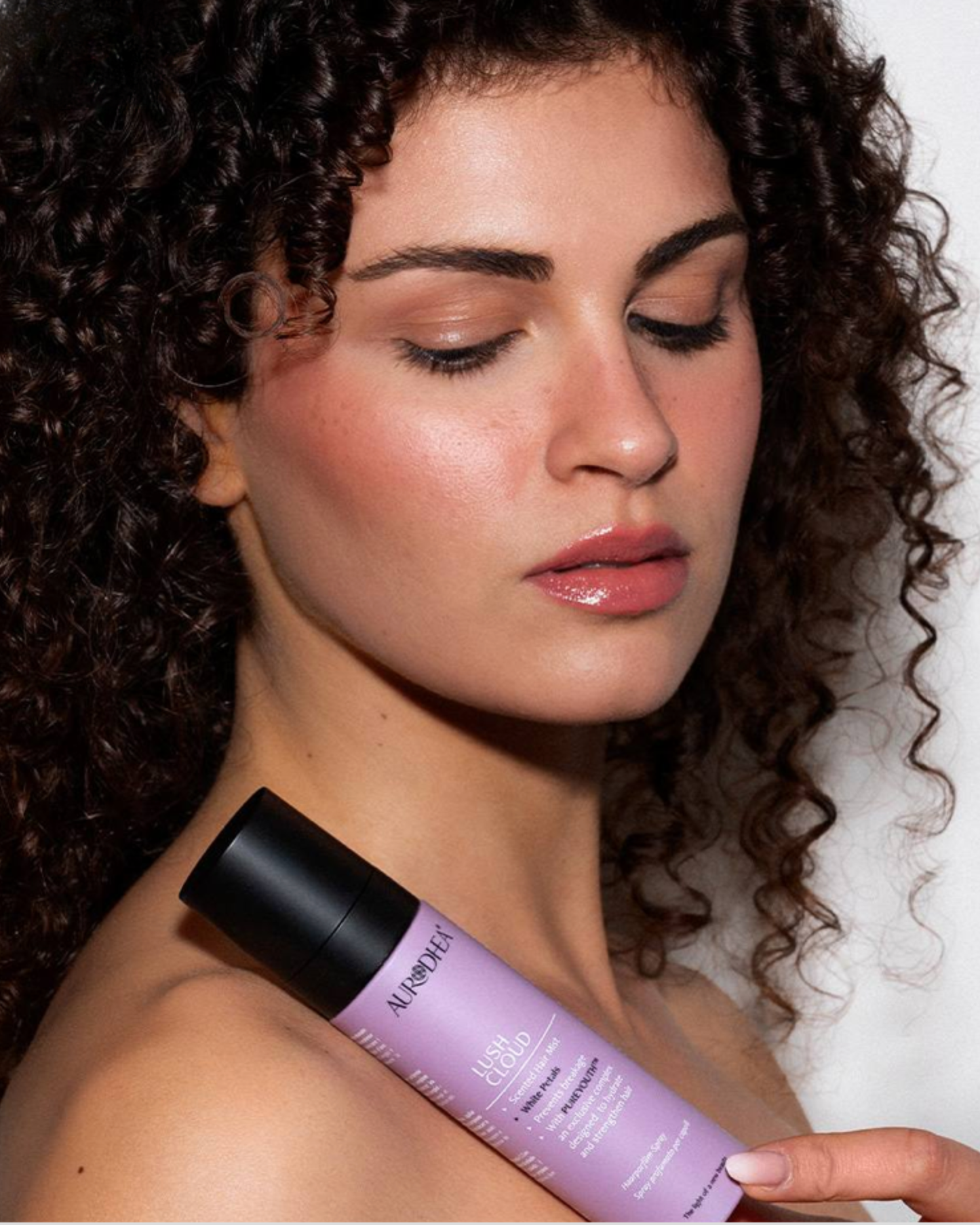 LUSH CLOUD White petals - Brume parfumée cheveux